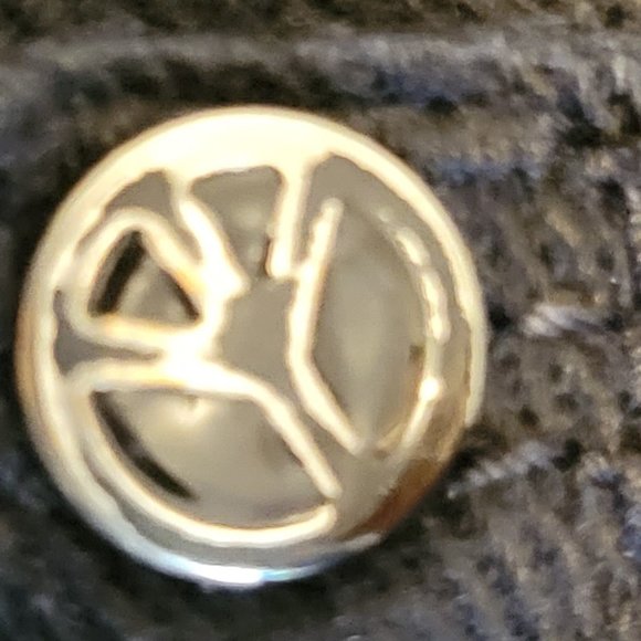 ❣️HP❣️Vanilla Star Peace Love black distressed skinny jeans. Sz: 7 (Jr) - Picture 4 of 5